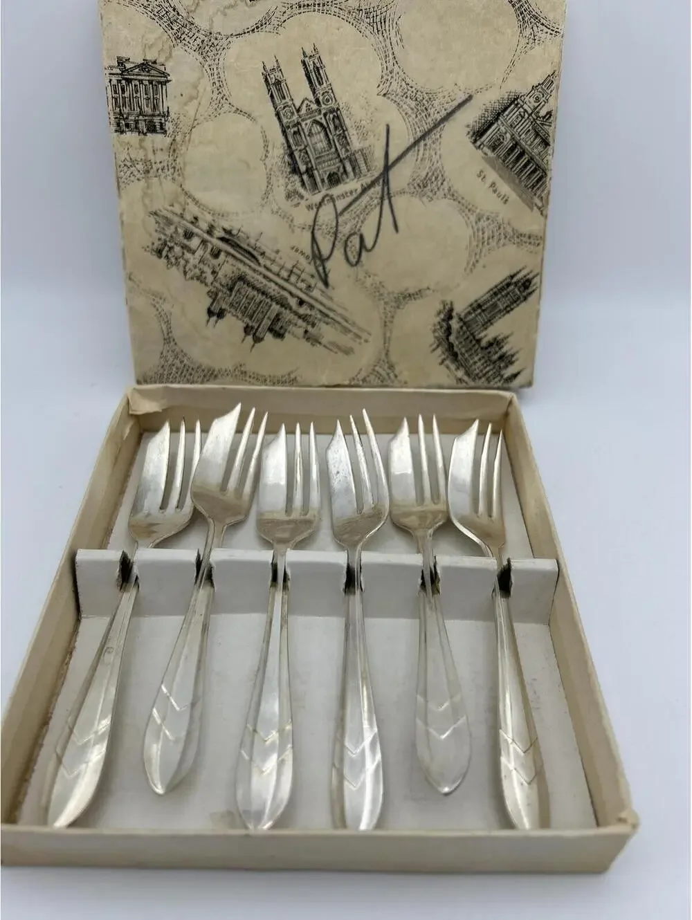 Vintage Set of 6 Silver Plated‎ Forks in Decorative Box